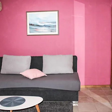 Silvia-3 By Interhome Apartman Makarska