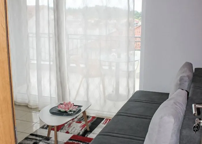 Silvia-3 By Interhome Apartman