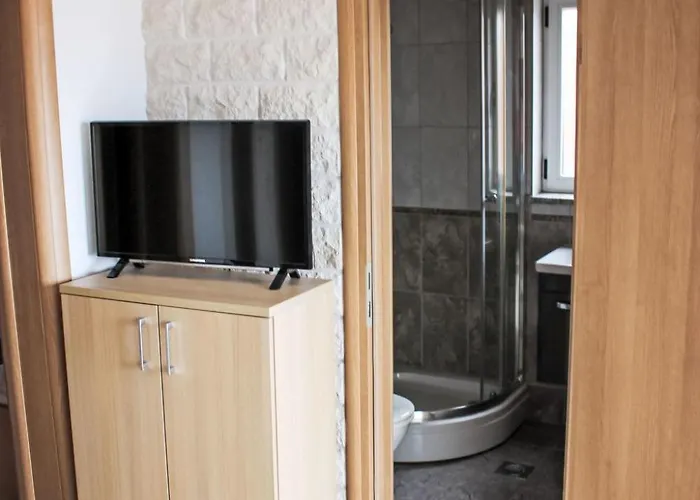 Daire Silvia-3 By Interhome Makarska