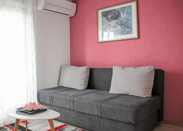 Silvia-3 By Interhome *